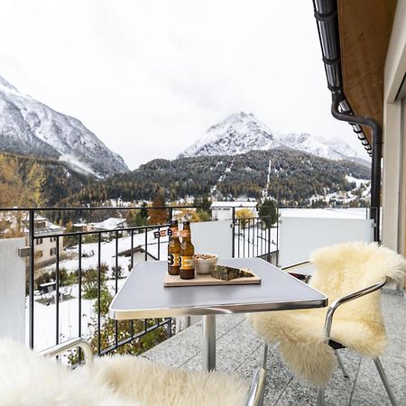 Apartamento Chasa Capricornin Scuol Exterior foto