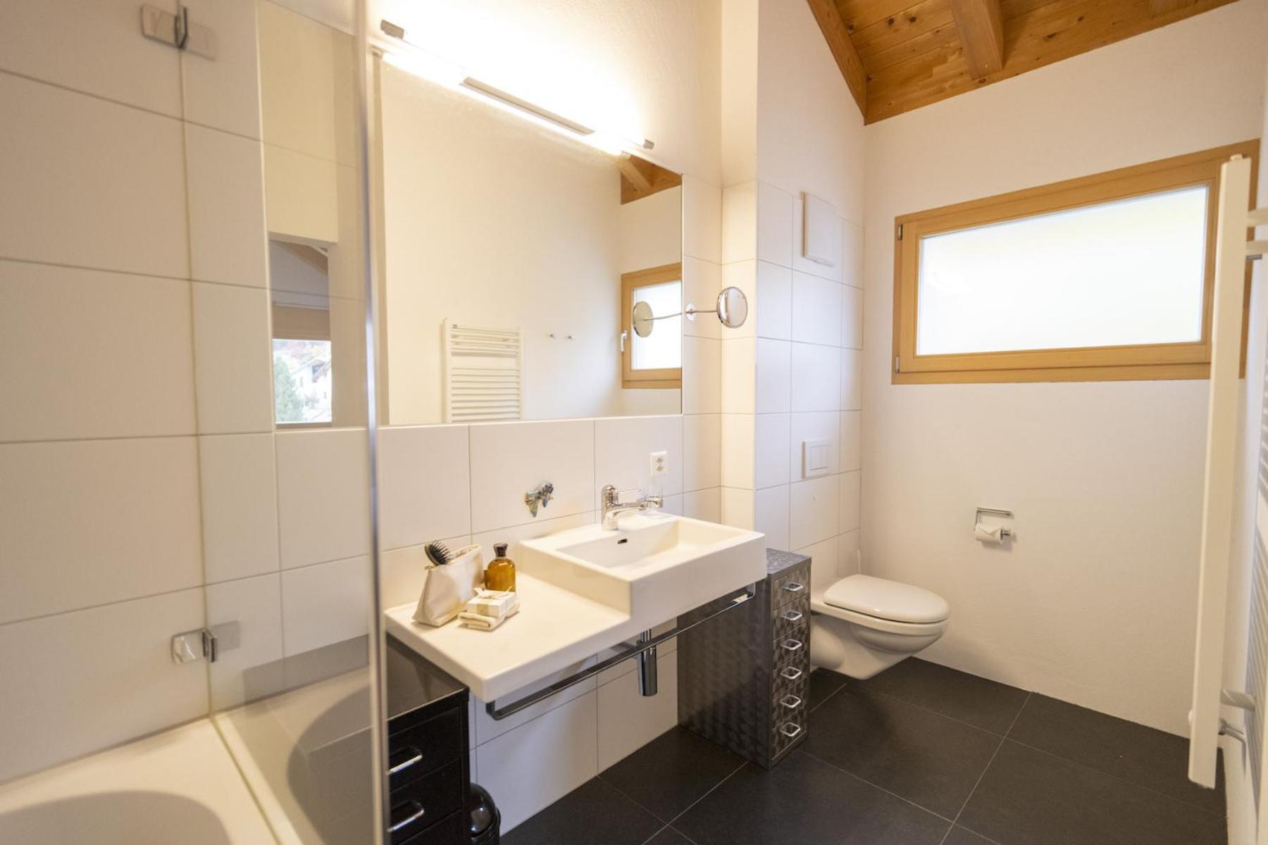 Apartamento Chasa Capricornin Scuol Exterior foto